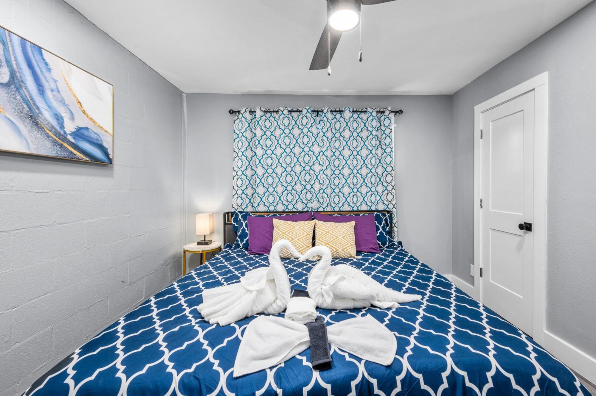 Apartment Chic Heights Retreat With Pool And Free Parking *